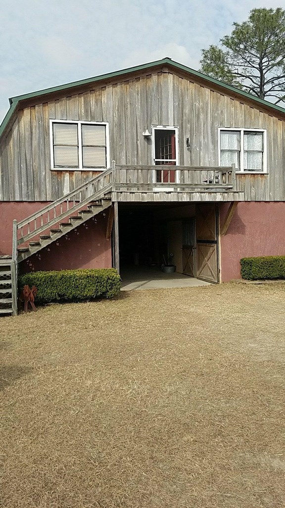 Front of horse barn 